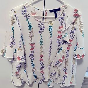 BCBG MAXAZRIA WHITE FLORAL BLOUSE SIZE LARGE SMOKE FREE HOME